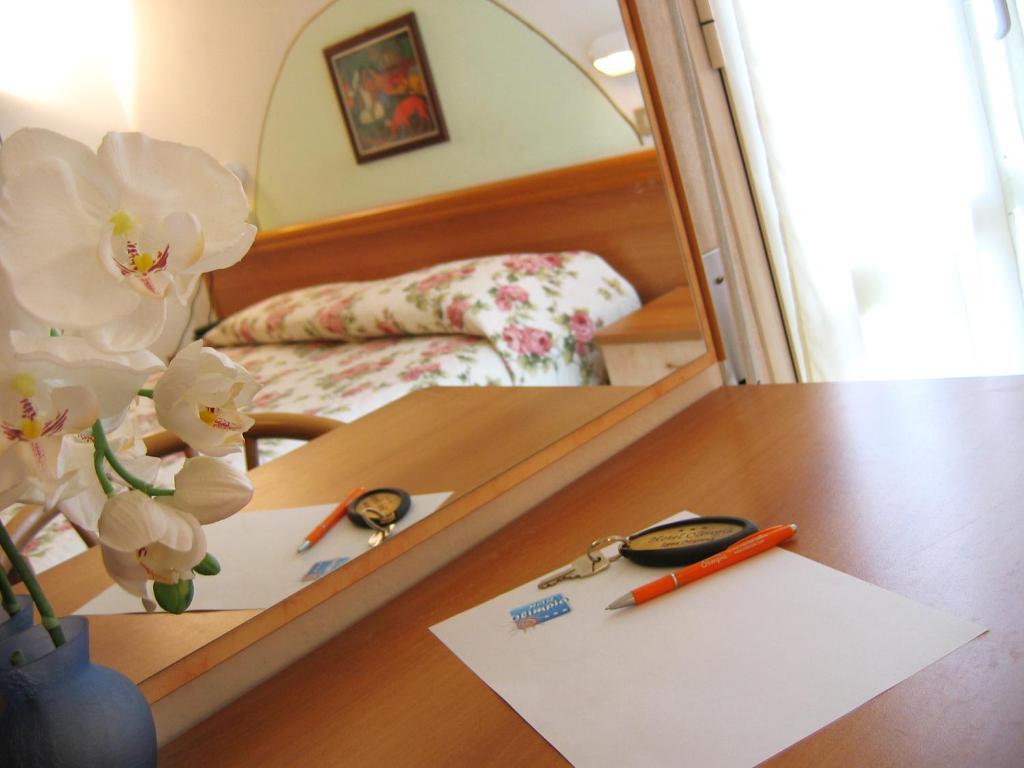 Hotel Olimpia Bellaria-Igea Marina Habitación foto