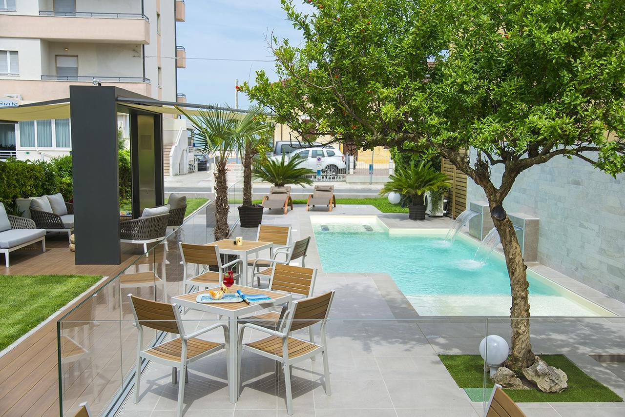 Hotel Olimpia Bellaria-Igea Marina Exterior foto